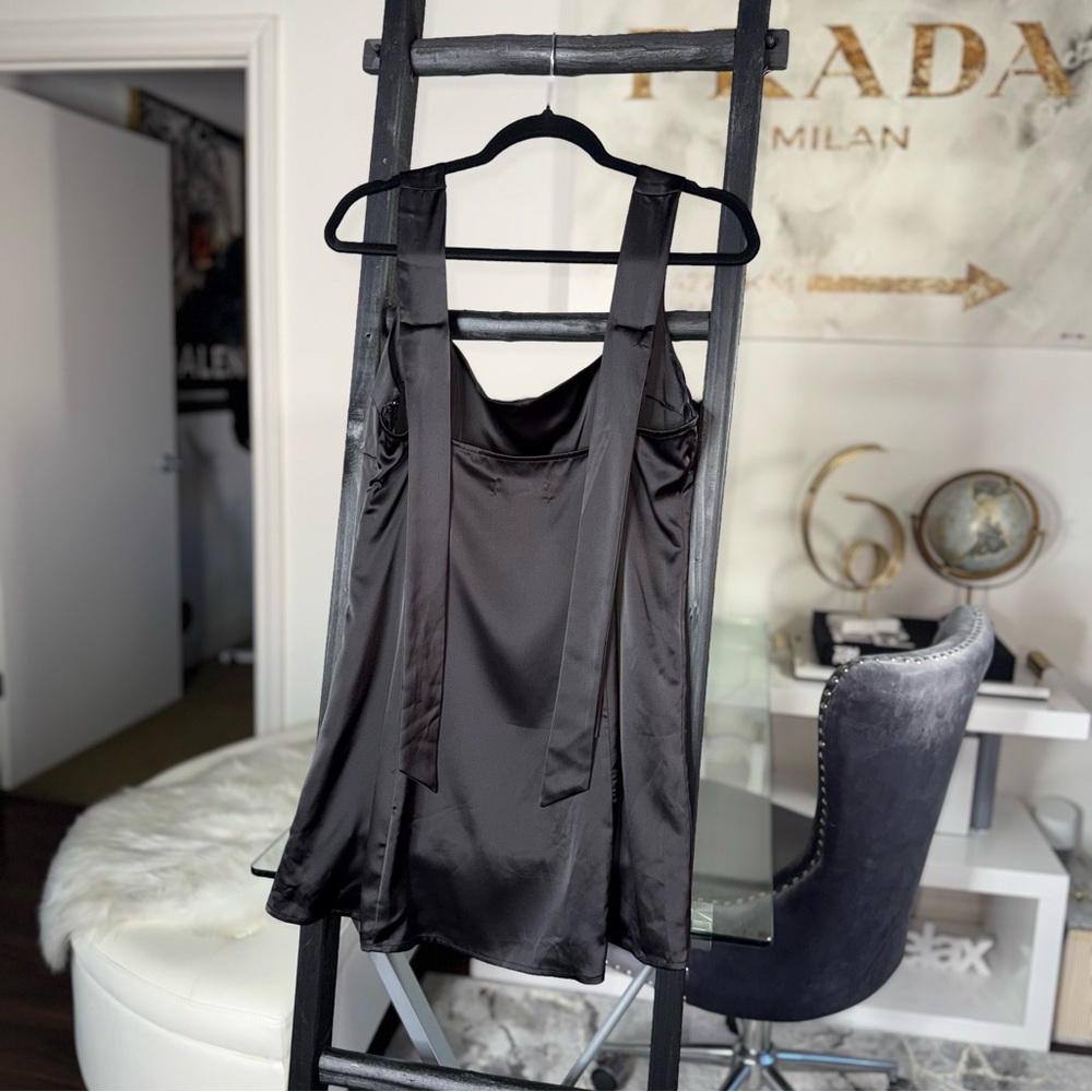 Urban Outfitters Bri Double Bow Satin Mini Dress Black Womens Large EUC $59 - Picture 10 of 12